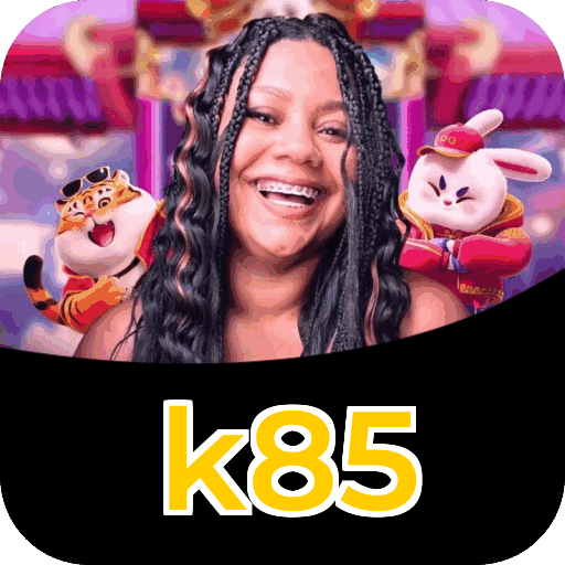 Interface do aplicativo k85 mostrando jogos disponíveis no iOS e Android